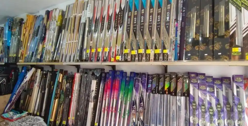 新手必看！鱼竿避坑指南：长节竿/短节竿/碳素/玻璃钢，一次说透